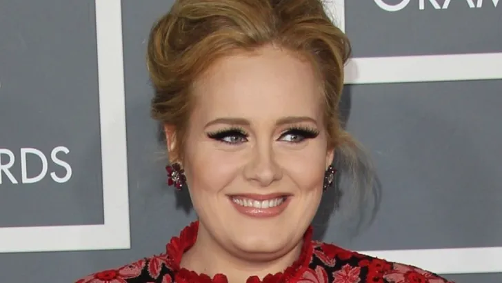 Adele plaatst foto van ongelofelijke transformatie