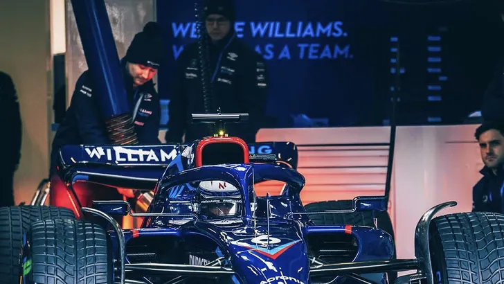Williams toont eerste foto's echte FW44 