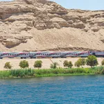 Egypte presenteert hogesnelheidstrein van Siemens die met 250 kilometer per uur door de woestijn raast