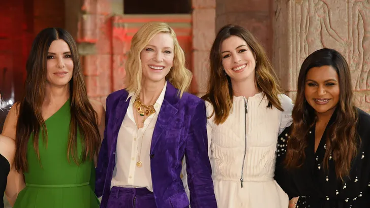 Sandra Bullock en Cate Blanchett zweren bij een 'penis facial'