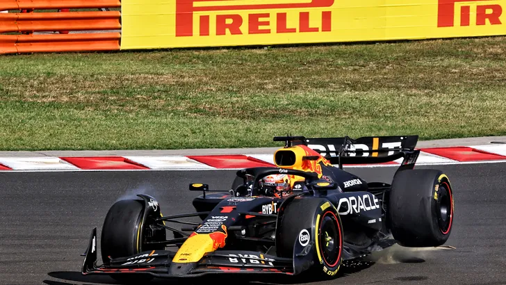 De Red Bull Racing-auto tijdens de Grand Prix van Hongarije