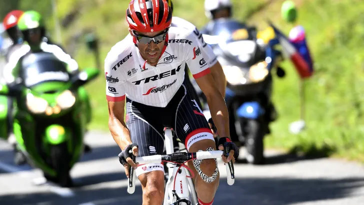 Eindstreep: Barguil wint spektakelstuk, Aru zeker van zijn zaak, Vos tweede in BeNe Ladies Tour