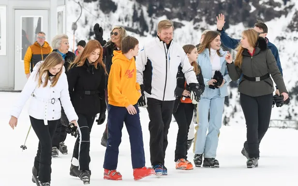 Fotosessie met de koninklijke familie in Lech, Oostenrijk (Beeld: NL Beeld)