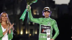 Felline vindt in groene trui beloning voor sterke Vuelta