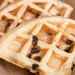 Recept: zó bak je wafels van oliebollenmix