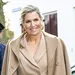 Máxima kapper bruin ensemble haar omhoog