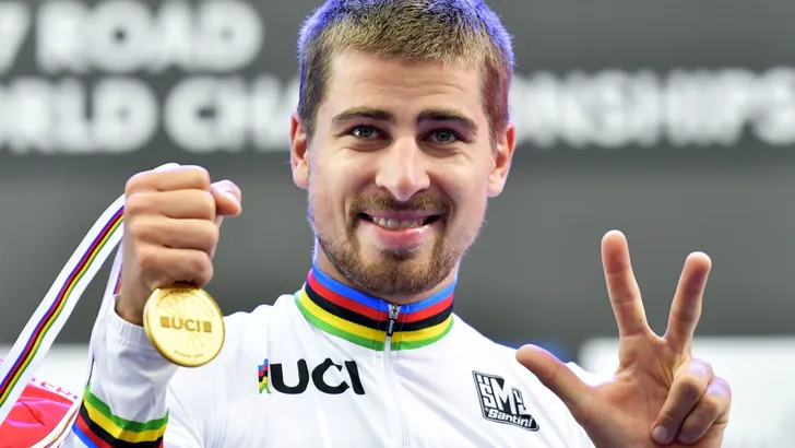 De stelling van vandaag luidt: "Peter Sagan is verreweg de beste renner van deze eeuw"