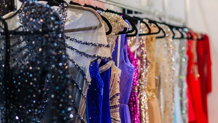 Instant glamour! 10 x fijne feestkleding voor de kerst