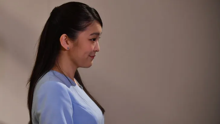 Prinses Mako: zeg maar dág tegen je verloofde...