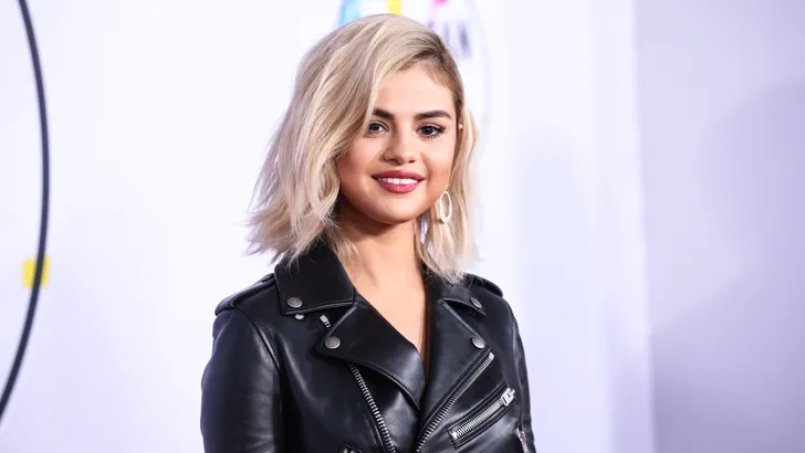 Selena Gomez werkt nu ook aan haar eigen beautylijn