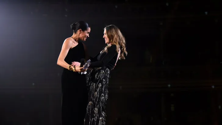 Zó zette hertogin Meghan Givenchy weer op de kaart