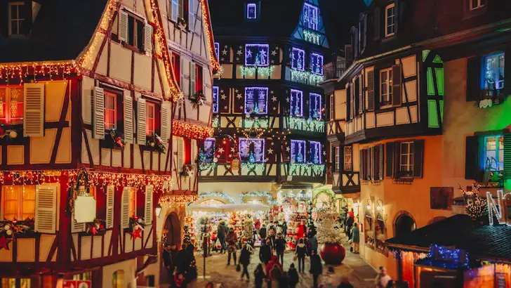 Kerstballen totdat je erbij neervalt en glühwein: deze kerstmarkten zijn een bezoekje waard in 2018