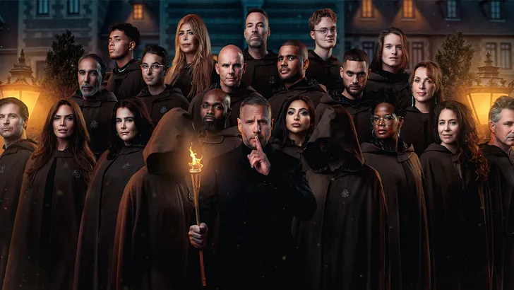 De castfoto van De Verraders