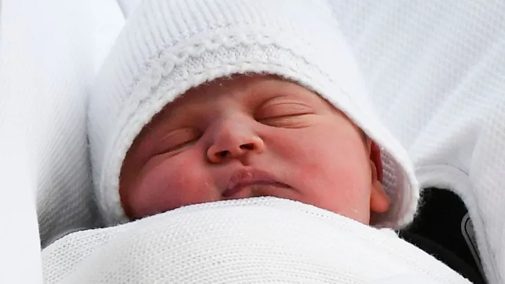Zo lief! Eerste foto's van prins Louis thuis