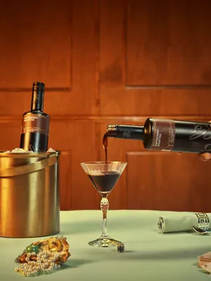 Nu ook thuis aan de Espresso Martini met Bols 