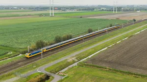 NS zet alles op alles met vijf treinen per uur over de HSL, maar kan het kwetsbare spoor dat wel aan?