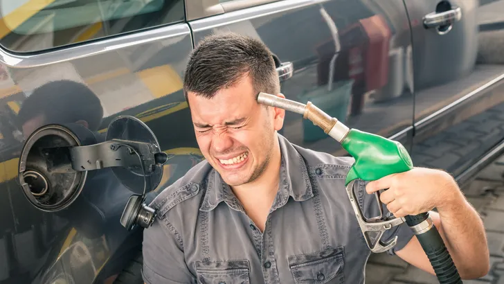 Benzineprijs breekt misselijkmakend nieuw record