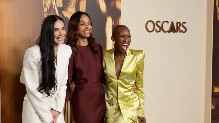 Demi Moore, Zoe Saldaña en Cynthia Erivo bij het 97ste Oscars Nominees diner