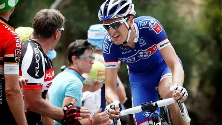 Roux winnaar ochtendetappe Sarthe