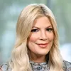 Tori Spelling (50) heeft grote schulden en woont nu in een motel  | Nouveau