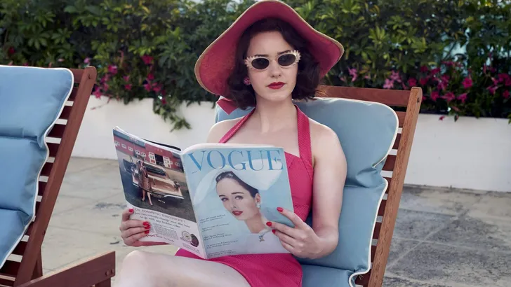 THE MARVELOUS MRS. MAISEL (2017) - RACHEL BROSNAHAN.