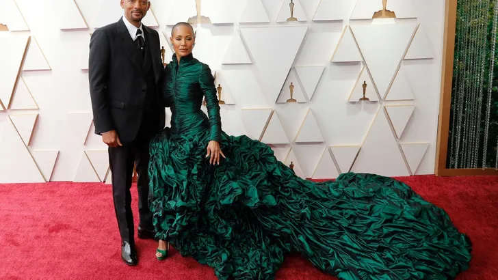 Schokkend: Will Smith slaat Chris Rock op podium Oscars