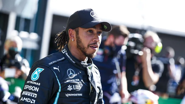 Hamilton: 'Verstappen gaat Monza makkelijk winnen'
