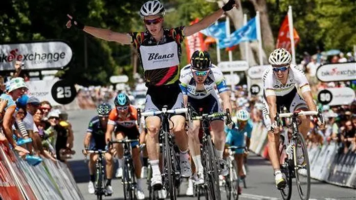 SLAGTER WINT IN TOUR DOWN UNDER (video)