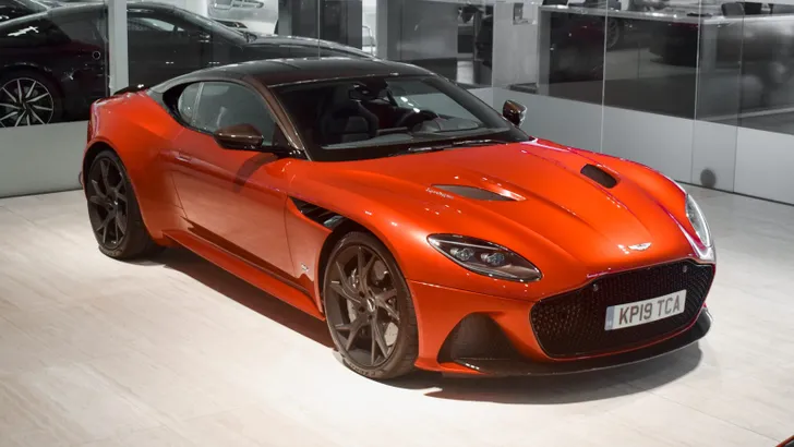 Aston Martin DBS Superleggera van Max Verstappen opnieuw te koop in Nederland