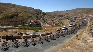 Hitte in Vuelta op weg naar de top van Cerler