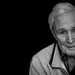 Jan Terlouw in memoriam zwarte achtergrond