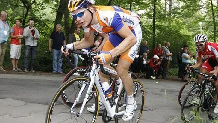 Hofland wint eerste etappe in Tour de l'Avenir