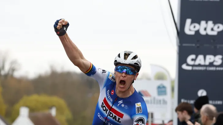 tim merlier in nokere koerse, vandaag niet actief in het drukke koersdagje op tv