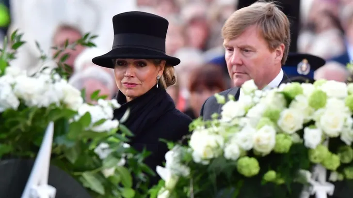Dodenherdenking: 5de kranslegging voor Oranjes