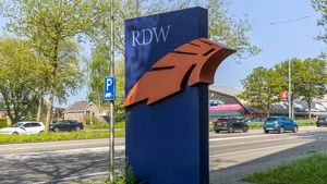 Paspoort nutteloos bij autobedrijf: RDW gooit deze regels per 1 januari om