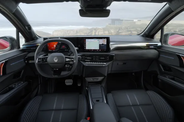 Renault Clio full hybrid E-Tech - Esprit Alpine - Absolute Red