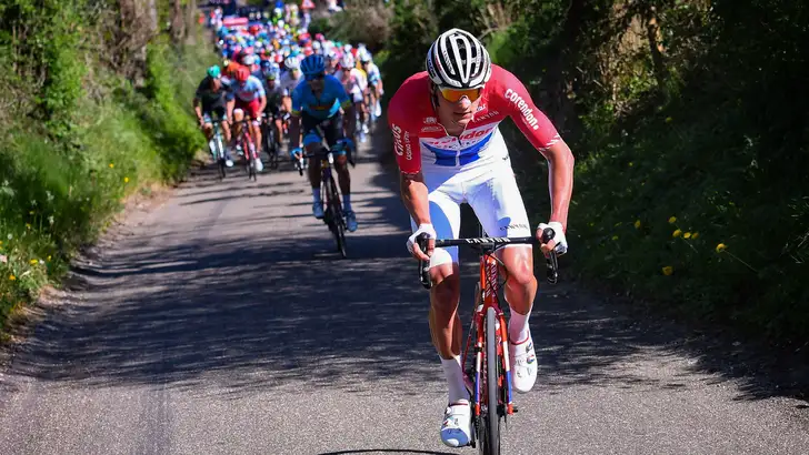 Regering scherpt maatregelen aan: zeker tot 1 juni geen wedstrijden in Nederland