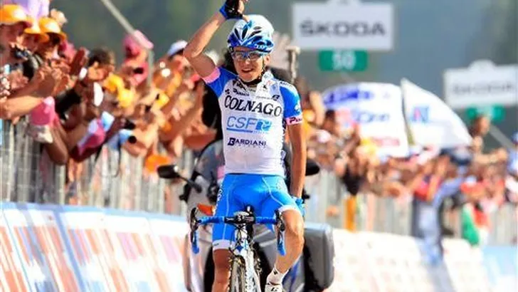 Giro: Pozzovivo klimt naar winst in rit acht