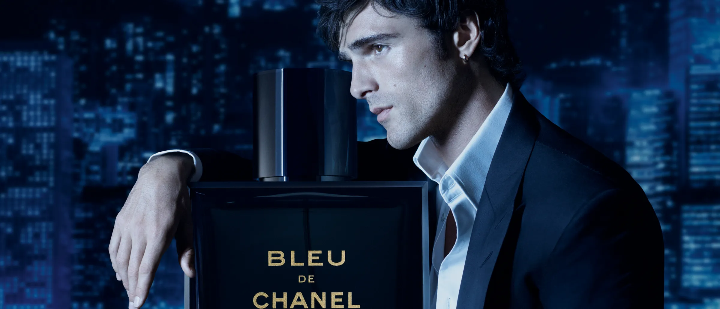 Jacob Elordi steelt de show in de nieuwe Bleu de Chanel-campagne