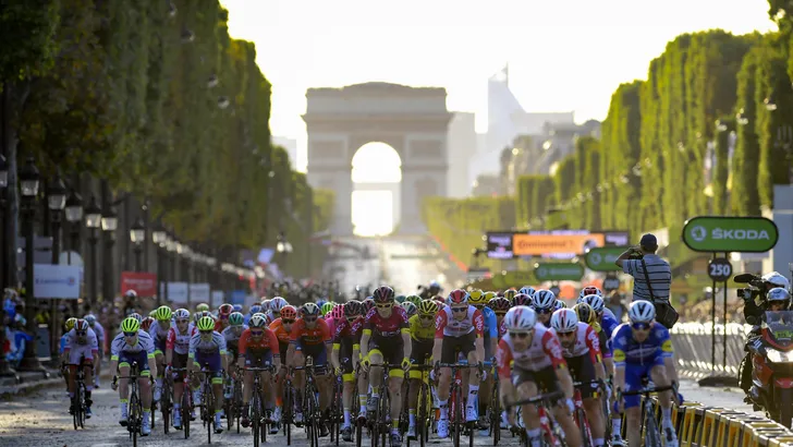 MPCC: 'Blijf binnen en train niet op de weg