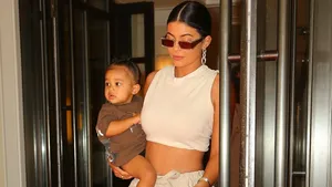 Kylie Jenner brengt dochter Stormi met spoed naar het ziekenhuis