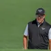 Mickelson heeft de nieuwe manieren nog niet helemaal onder de knie getuige zijn  MC in The  Masters.
