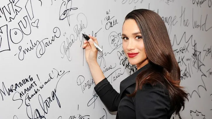 Meghan Markle poseert als 'toekomstig leider'  