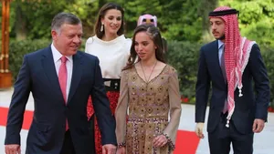 Sweet sixteen voor prinses Salma van Jordanië 