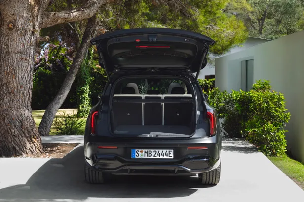 The all-new electric Mercedes-Benz GLB. MANUFAKTUR cosmos black magno.