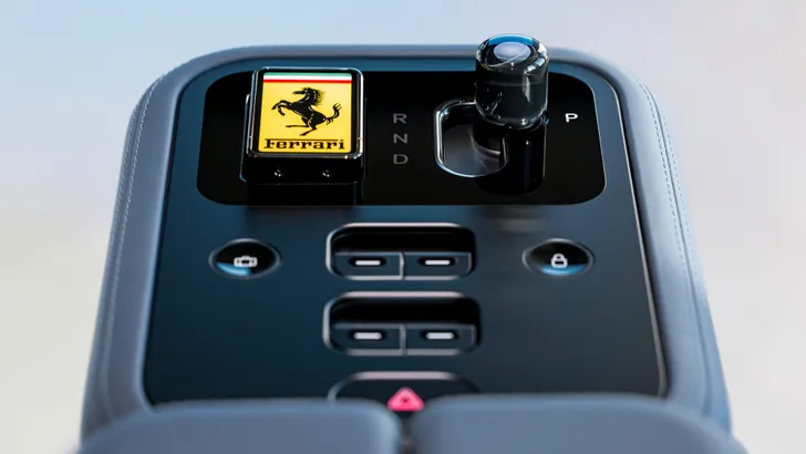 Ferrari CEO weigert goedkope touchscreens en kiest voor klassieke fysieke knoppen