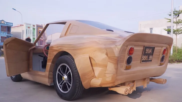 Deze houten 'Ferrari 250 GTO' rijdt echt