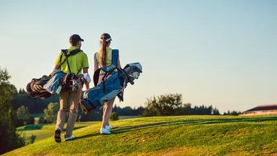 De mooiste golfochtenden: vijf redenen om vroeg af te slaan