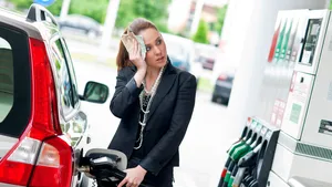 Vanaf 2027 is het raak: nieuwe EU-taks maakt tanken pijnlijker