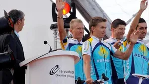 Astana praat weer met UCI over ProTour-licentie